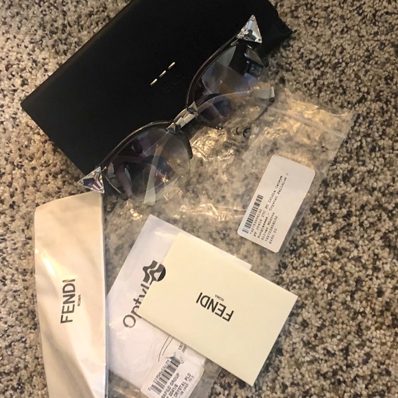 HP10/28*NWT~FENDI~Iridia FF0041S Mirror Sunglasses main image 5